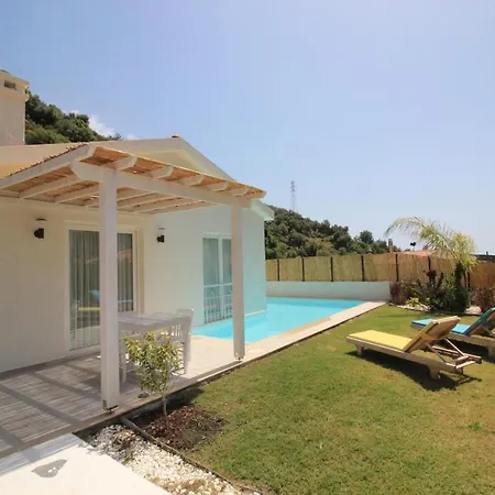 2 Bedroom Private * אולודניץ