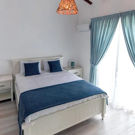 וילה 2 Bedroom Private אולודניץ