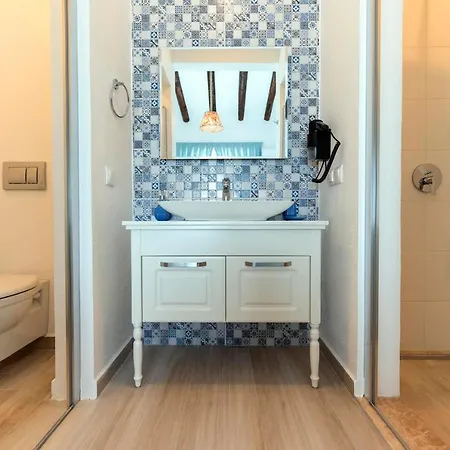 2 Bedroom Private אולודניץ